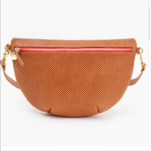 Clare V. Grande Fanny in Cuoio Perforated